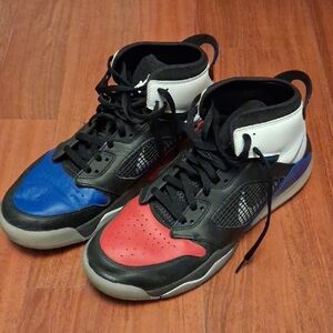 Jordan Mars 270 Mens Black, Red. Blue Sneakers Size 13